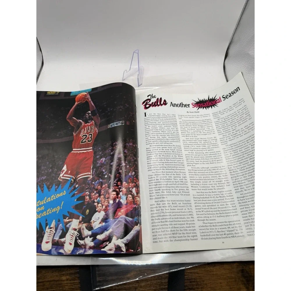 1992 August Chicago Sports Profiles Preview Magazine, Michael Jordan Bulls Rare